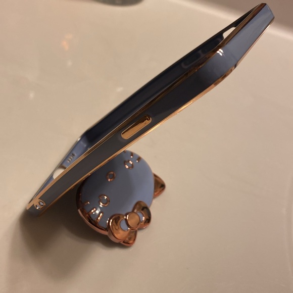 Hello kitty iPhone pro max 6.5 case w mirror / stand - Picture 6 of 6